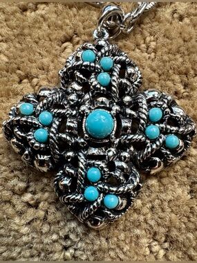 Vintage 1973 Avon "Sierra" Faux Turquoise Cross Pendant Necklace